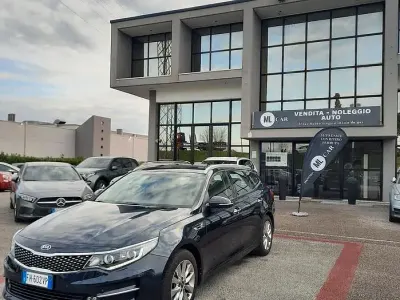 Usata Kia Optima 141 CV (103 kW) 2017 Nero Station wagon