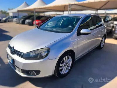 Usata VW Golf VI Highline 105 CV (77 kW) 2010 Grigio Utilitaria