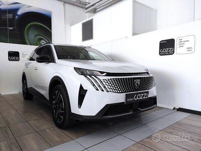 Usata Peugeot 5008 Allure 136 CV (100 kW) 2025 Bianco SUV
