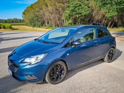 Usata Opel Corsa 75 CV (55 kW) 2017 Bluazzurro Utilitaria
