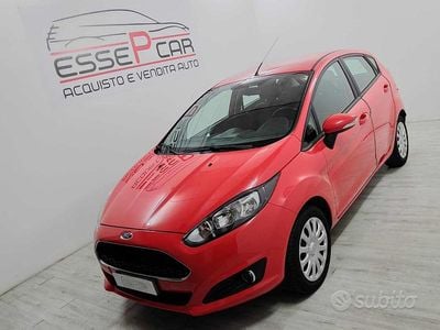 Usata Ford Fiesta Titanium 101 CV (74 kW) 2016 Rosso Berlina