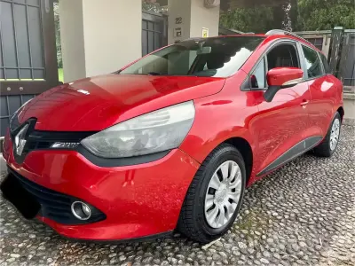Occasion Renault Clio GrandTour 75 ch (55 kW) 2013 Rouge Break