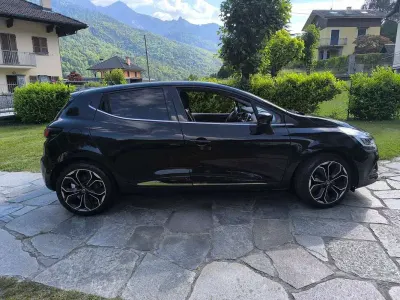 Usata Renault Clio IV Intens 110 CV (80 kW) 2017 Nero Berlina