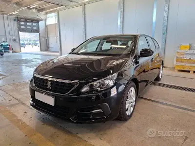 Usata Peugeot 308 Business-Line 131 CV (96 kW) 2020 Nero Station wagon