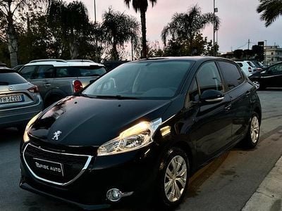 Usata Peugeot 208 Active 91 CV (66 kW) 2015 Nero Utilitaria