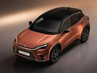 Usata Lexus LBX 136 CV (100 kW) 2024 Argento SUV