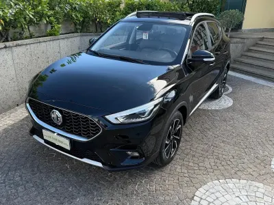 Usata MG ZS Luxury 111 CV (81 kW) 2023 Nero SUV