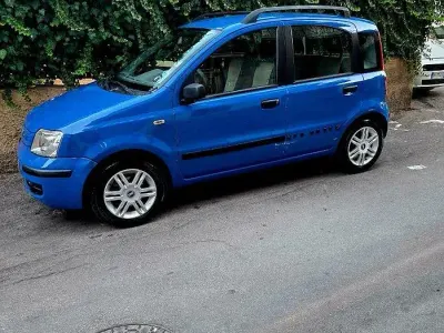 Usata Fiat Panda 69 CV (50 kW) 2007 Bluazzurro Utilitaria