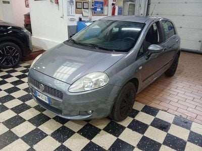 Usata Fiat Grande Punto Dynamic 77 CV (56 kW) 2009 Grigio Utilitaria