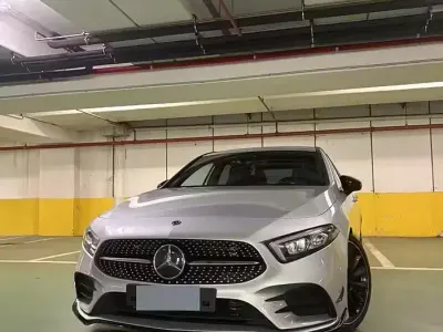 Usata Mercedes A200 Premium 150 CV (110 kW) 2019 Grigio Berlina