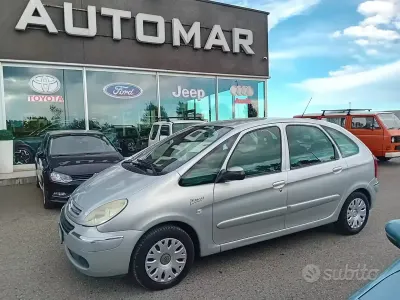 Usata Citroën Xsara Picasso Elegance 109 CV (80 kW) 2006 Grigio Monovolume