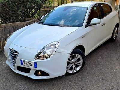 Usata Alfa Romeo Giulietta 105 CV (77 kW) 2010 Bianco Utilitaria