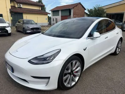 Usata Tesla Model 3 Performance 155 kW (211 CV) 2019 Bianco Berlina