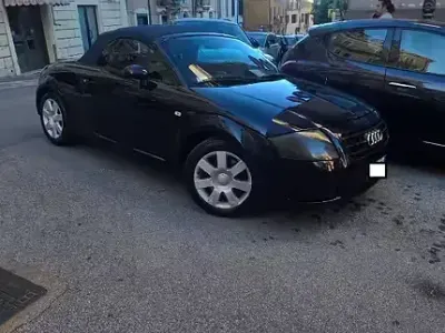 Usata Audi TT Roadster 179 CV (131 kW) 2004 Bluazzurro Cabrio