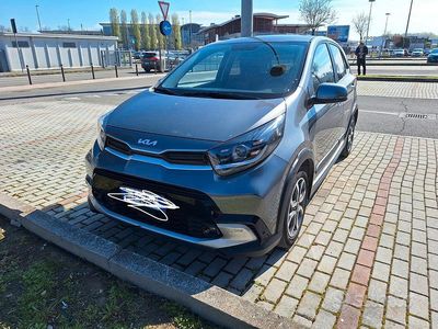Usado Kia Picanto X-Line 67 CV (49 kW) 2022 Gris Utilitario