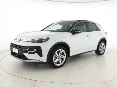Nuova VW T-Roc Style 115 CV (84 kW) 2026 Pure white nero SUV