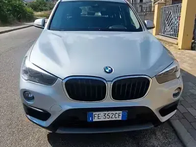 Begagnad BMW X1 150 HK (110 kW) 2016 Grå SUV