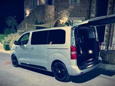 Usata Peugeot Traveller 177 CV (130 kW) 2017 Argento Monovolume