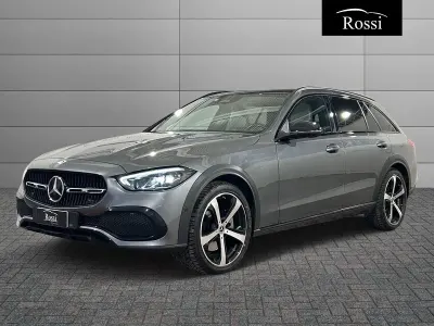 Usata Mercedes 220 Premium 200 CV (147 kW) 2023 Grigio scuro metallizzato Station wagon