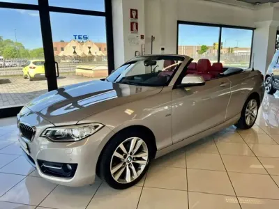 Usata BMW 218 Sport Line 136 CV (100 kW) 2017 Grigio Cabrio