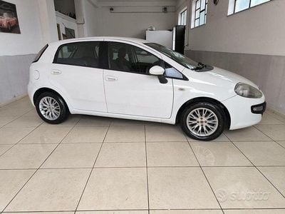 Usata Fiat Punto Evo 77 CV (56 kW) 2011 Bianco Utilitaria
