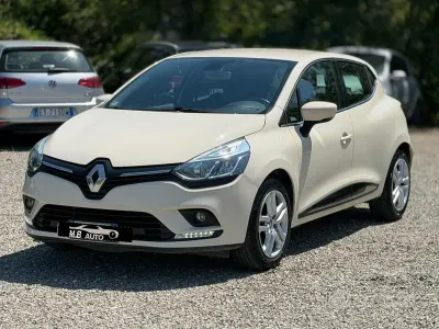 Usata Renault Clio IV 90 CV (66 kW) 2018 Beige Berlina