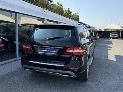 Usata Mercedes ML250 205 CV (150 kW) 2012 Nero SUV