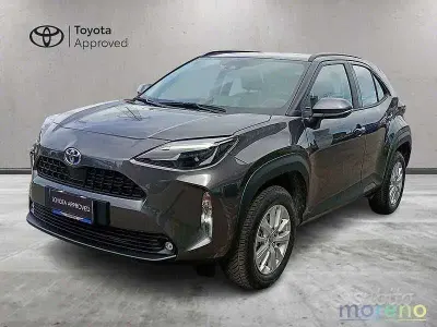 Usata Toyota Yaris Cross Active 116 CV (85 kW) 2022 Grigio SUV