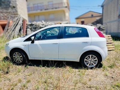 Usata Fiat Grande Punto 120 CV (88 kW) 2006 Bianco Utilitaria