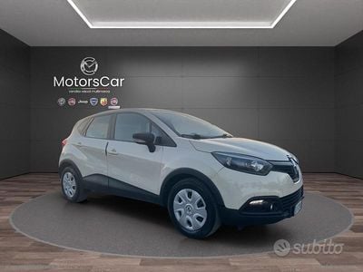 Usata Renault Captur 90 CV (66 kW) 2014 Beige SUV