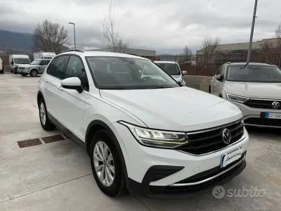 Używany VW Tiguan Life 122 KM (89 kW) 2021 Biały SUV