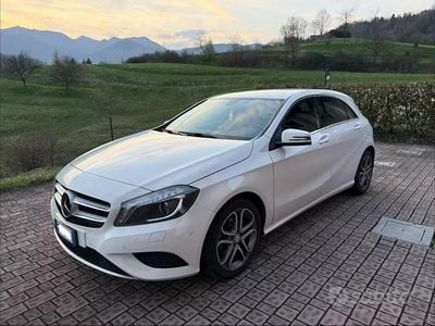 Usata Mercedes A180 Executive 109 CV (80 kW) 2015 Bianco Berlina