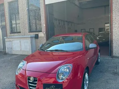 Usata Alfa Romeo MiTo Progression 70 CV (51 kW) 2015 Rosso Utilitaria