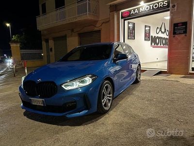 Usata BMW 118 Shadowline 150 CV (110 kW) 2019 Blu Utilitaria