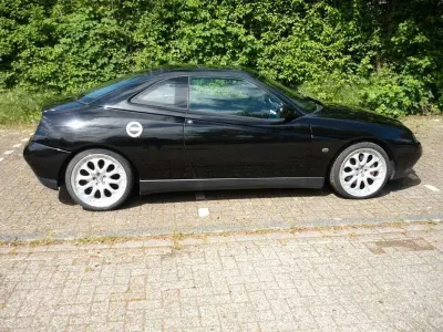 Usata Alfa Romeo GTV 220 CV (161 kW) 1997 Nero Coupé
