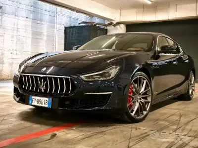 Usata Maserati Ghibli GranLusso 430 CV (316 kW) 2019 Blu Berlina