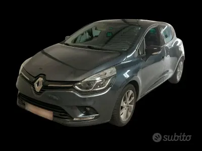 Usata Renault Clio IV LIMITED 90 CV (66 kW) 2018 Grigio Berlina