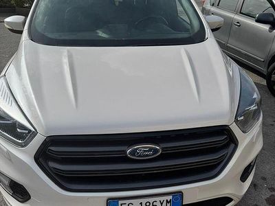 Bianco Usata 2017 Ford Kuga SUV | 12.500 € (Buon prezzo)