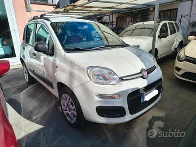 Usata Fiat Panda Lounge 80 CV (58 kW) 2015 Bianco Utilitaria