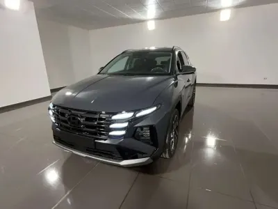 Nuova Hyundai Tucson 160 CV (117 kW) 2026 Gray SUV