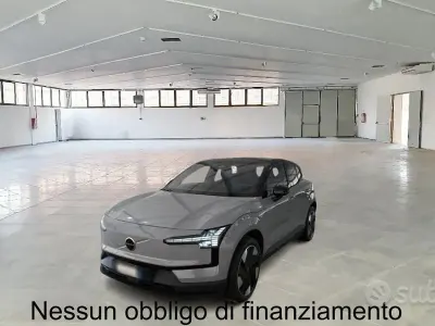 Usata Volvo EX30 Plus 93 kW (127 CV) 2024 Grigio SUV