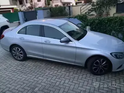 Usata Mercedes C220 170 CV (125 kW) 2017 Grigio Berlina