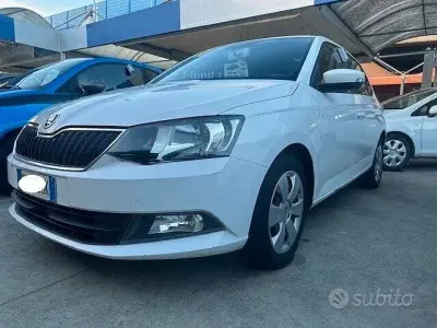 Begagnad Skoda Fabia 90 HK (66 kW) 2015 Vit Sedan
