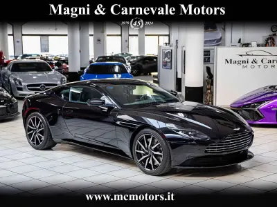 Usata Aston Martin DB11 510 CV (375 kW) 2019 Nero Coupé