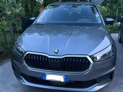 Usata Skoda Fabia Ambition 80 CV (58 kW) 2023 Grigio Utilitaria