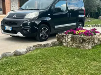 Usata Fiat Qubo Trekking 95 CV (69 kW) 2016 Nero Monovolume