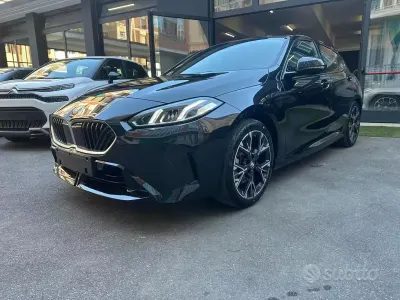 Usata BMW 120 M Sport 170 CV (125 kW) 2025 Nero Utilitaria
