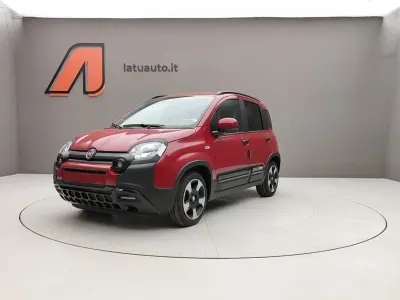 Usata Fiat Panda Cross 70 CV (51 kW) 2025 Rosso passione Utilitaria