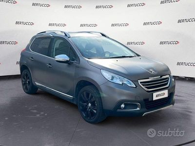 Usata Peugeot 2008 99 CV (72 kW) 2016 Grigio SUV