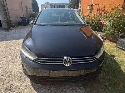 Usata VW Golf Sportsvan Comfortline 90 CV (66 kW) 2015 Nero Monovolume